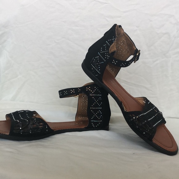 Black flats - Picture 4 of 5